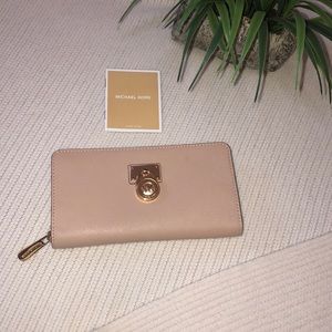 Michael kors Moss Saffiano Hamilton Travel Wallet